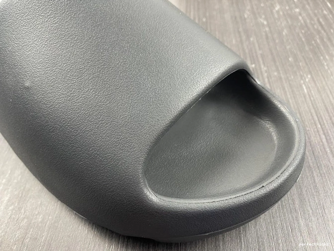 Yeezy Onyx Adidas HQ6448 Slide 0729